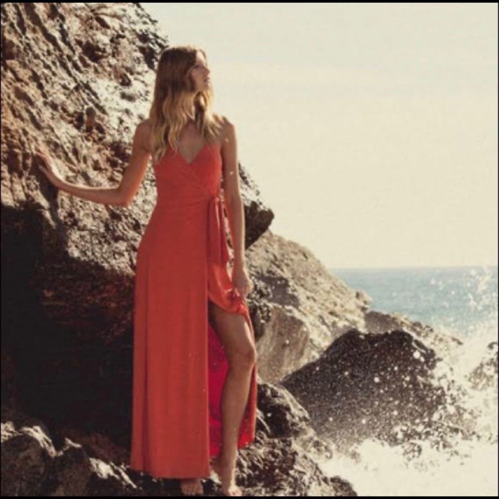 Miss Veronika Dress